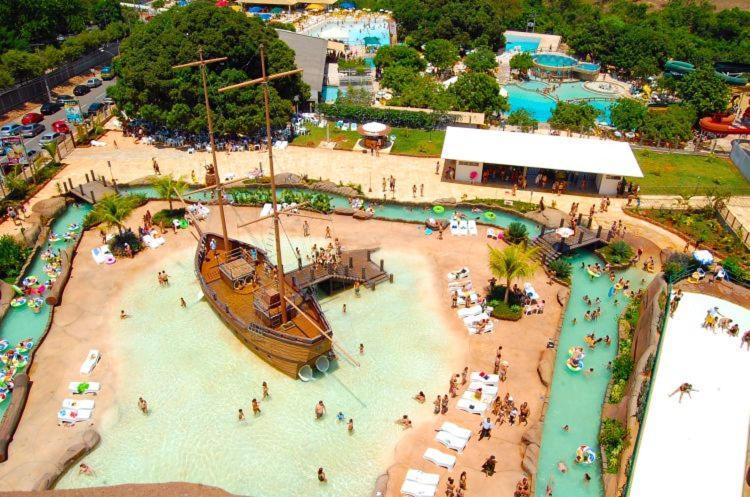 Piazza Diroma - Com Acesso Acqua Park Cn-Go Aparthotel Caldas Novas Exteriör bild